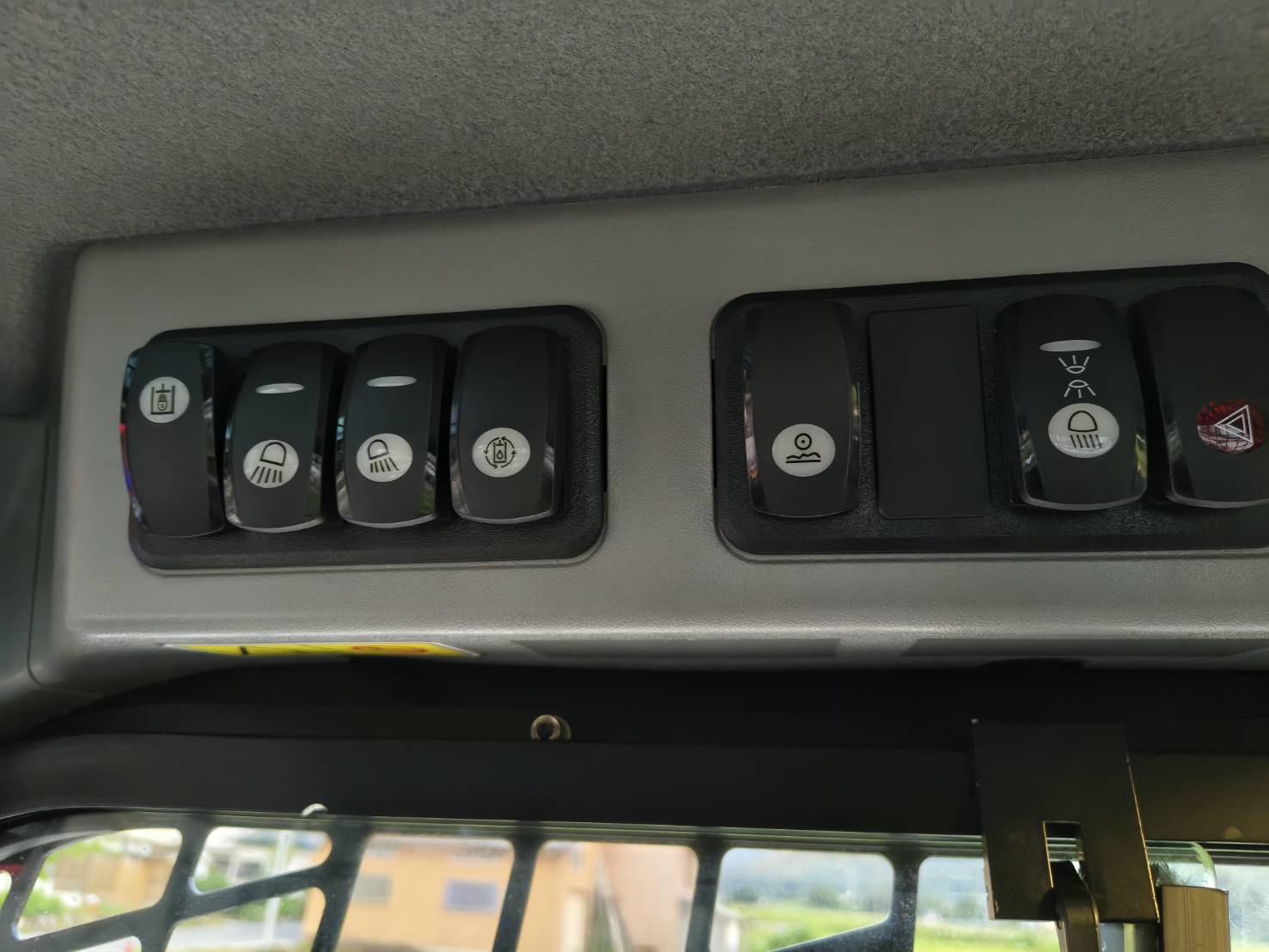 運転席スイッチ類